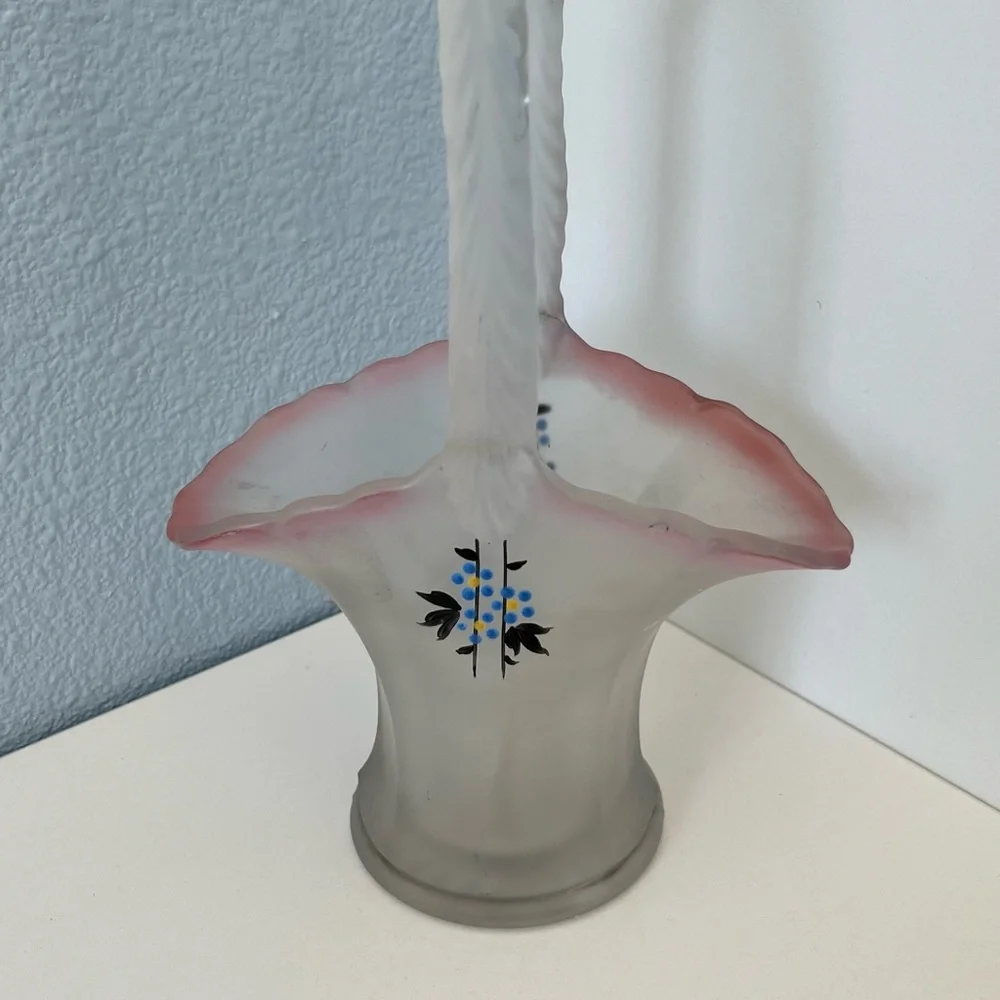 Vintage Westmoreland Frosted Pink and Gray Vase - Picture 7 of 7
